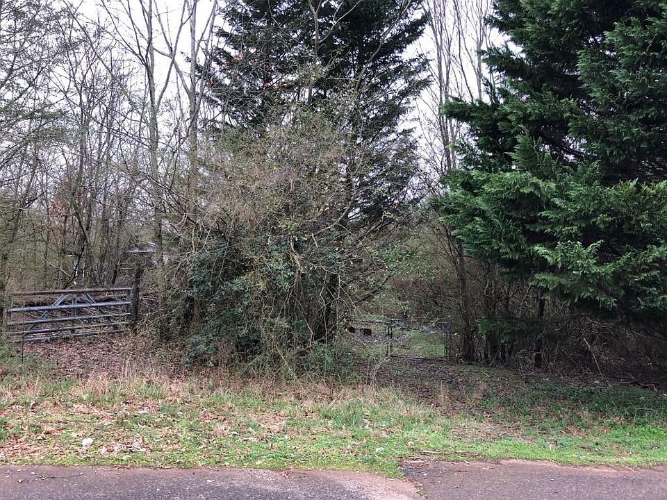 1st image of 3912 Petes Dr