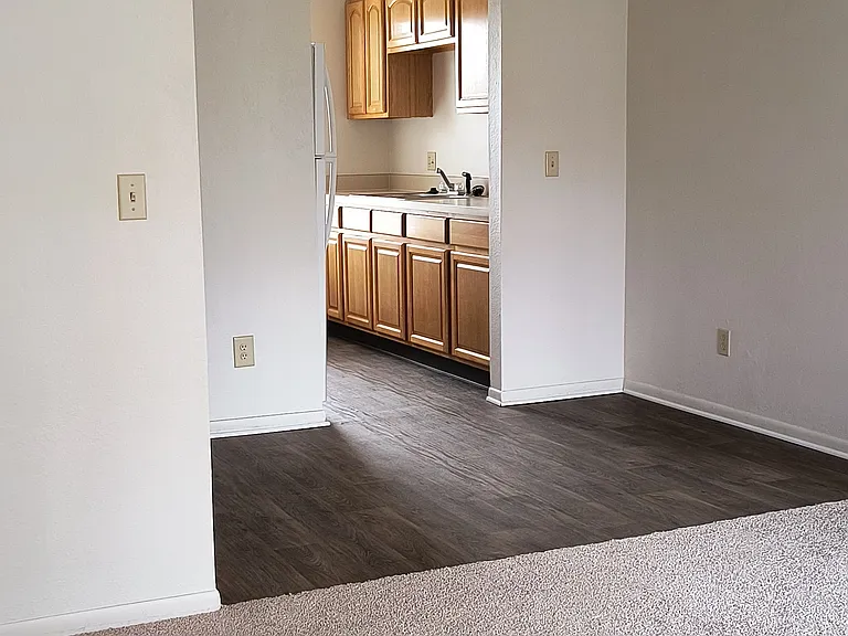 320 W Linden St #2 — Photo 4