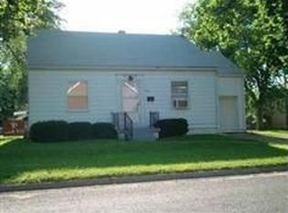 1311 Summer St, Pekin, IL 61554