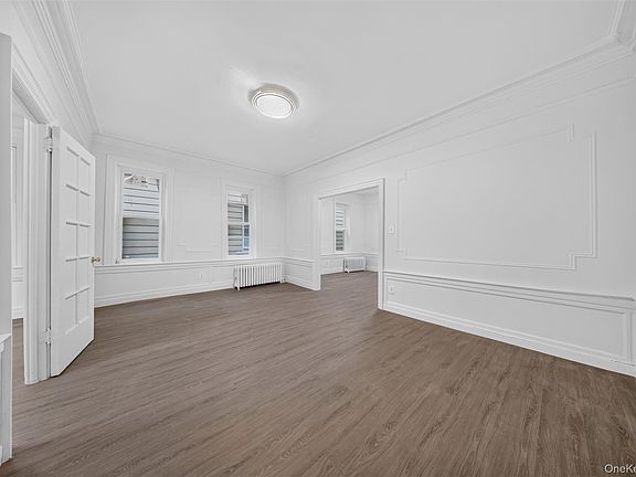 3rd image of 80 Schenck Avenue