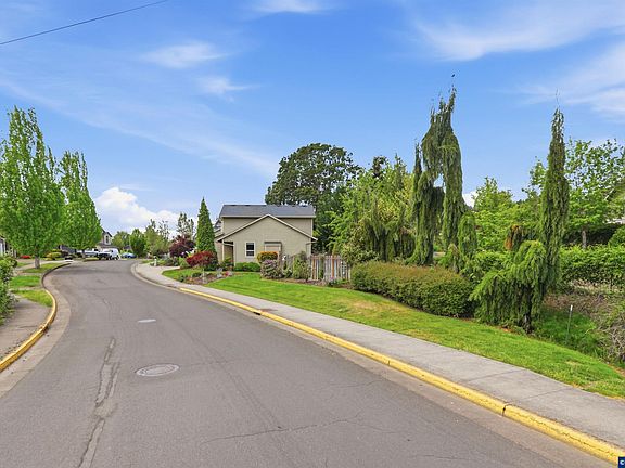 3rd image of 1931 Arroyo Ridge Dr NW