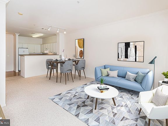 3rd image of 3015 Nicosh Cir Unit 2303