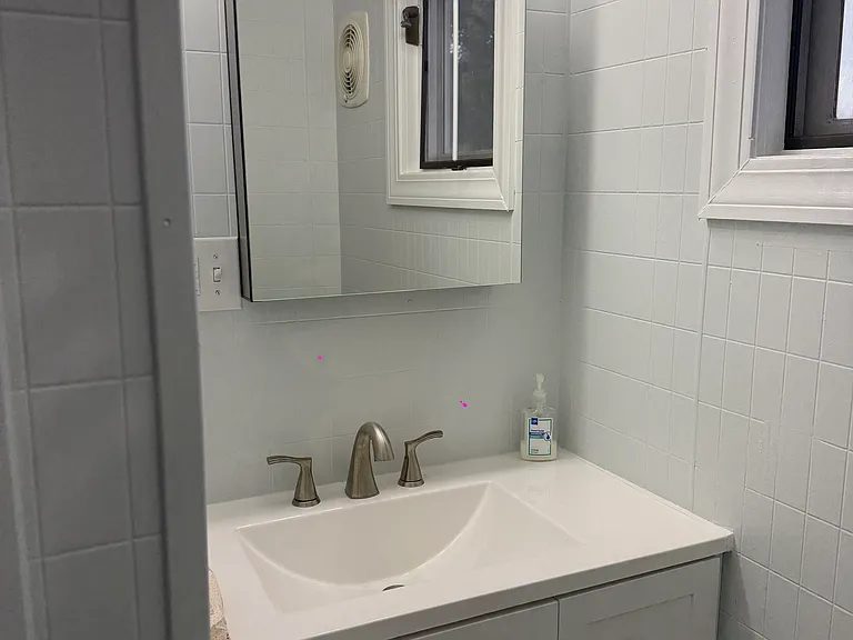 49 Blackamore Ave #2 — Photo 6