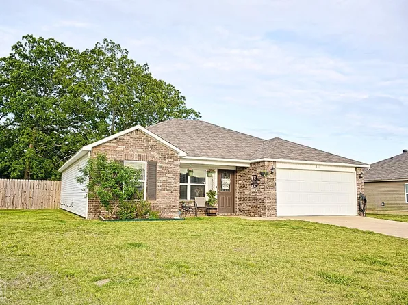341 Emma Dr, Brookland, AR 72417