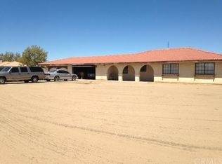 15718 Mission St, Hesperia, CA 92345