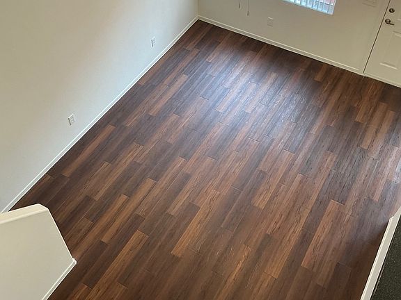 3rd image of 4443 Roscommon St #X