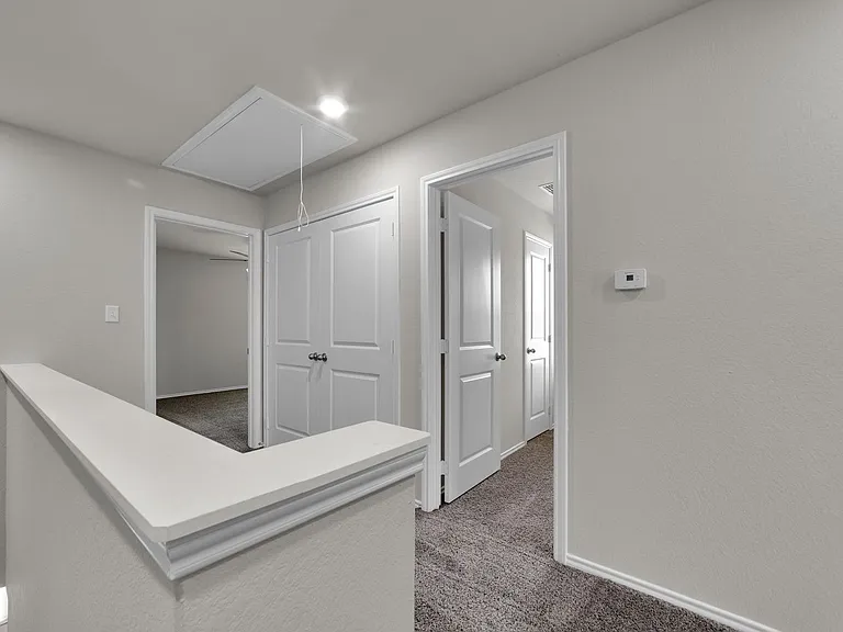 124 Marigold Pl — Photo 3