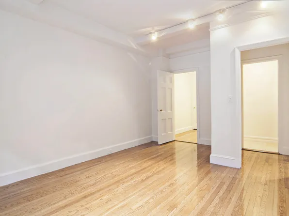 145 West 58th Street image 5 of 11