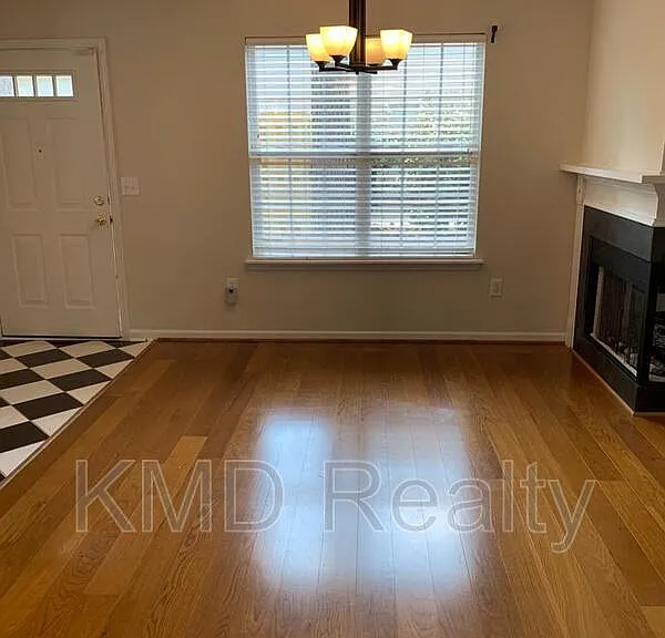 9731 Elizabeth Townes Ln — Photo 9