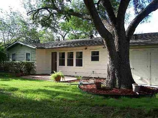2nd image of 519 NOTTINGHAM PL