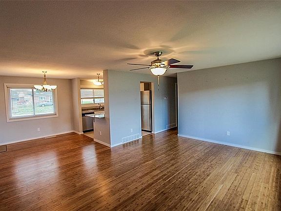 2nd image of 1115 Kinsey Ave