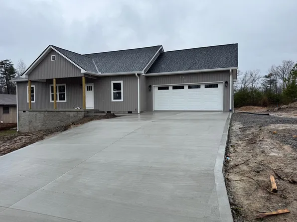 910 Jackson Ave, Monterey, TN 38574
