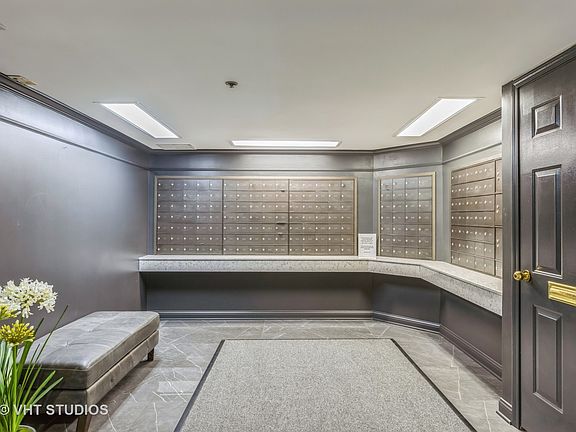 5th image of 1 Bloomingdale Pl APT 509