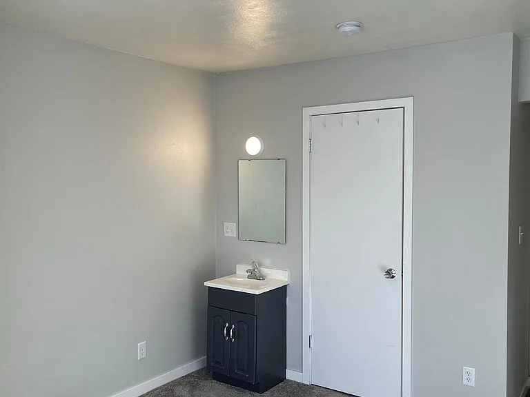 316 Ridgeland Ave #11 — Photo 12
