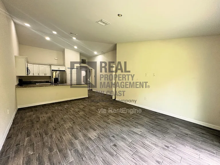 2426 Millie Ave S #2426 — Photo 4