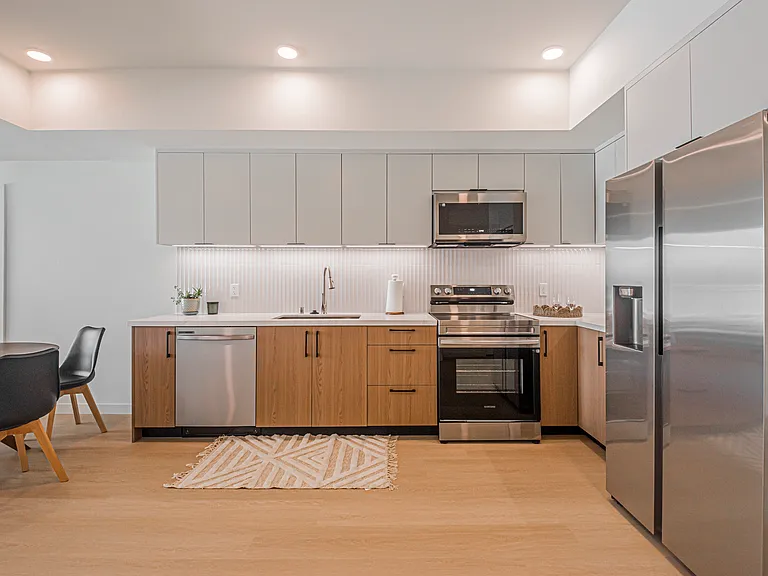 856 Gramercy Drive — Photo 88