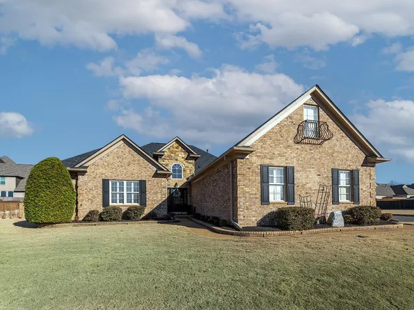 30 Running Brook Ln, Oakland, TN 38060
