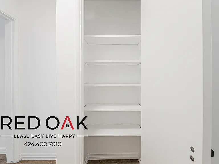 820 S Gramercy Pl #11 — Photo 14