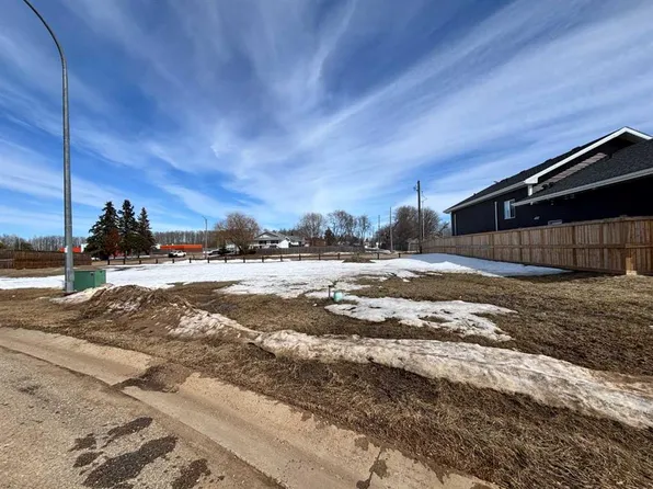 5052 Cornerstone Cres, High Prairie, AB T0G 1E0