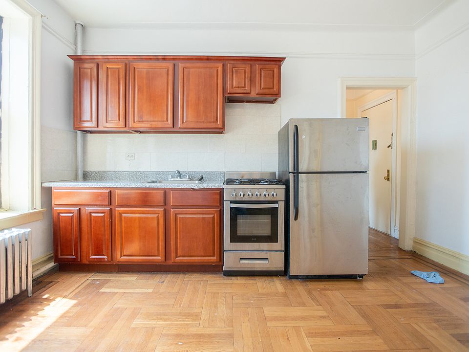 1st image of 335 Lefferts Ave #C1