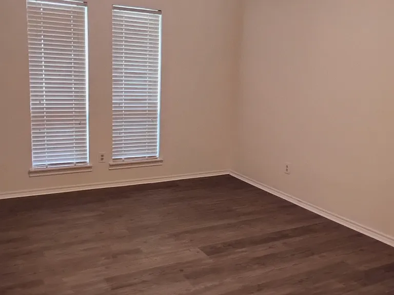 501 Northridge St — Photo 16