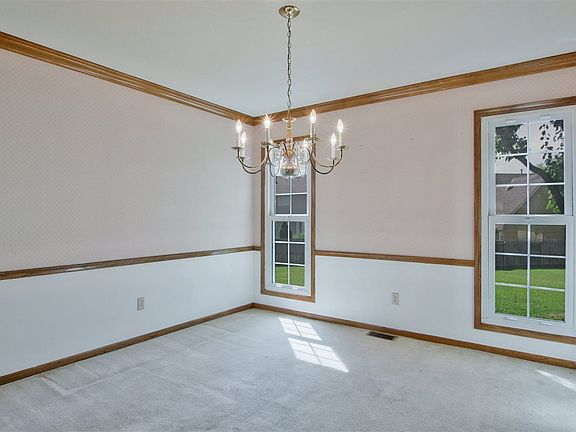 3rd image of 2645 N Rushwood Ct