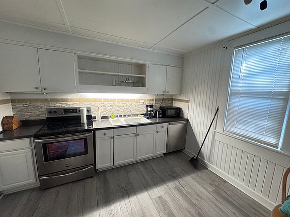 5th image of 2622 E Ocean View Ave APT B