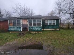 704 Seaview Ave, Union Beach, NJ 07735