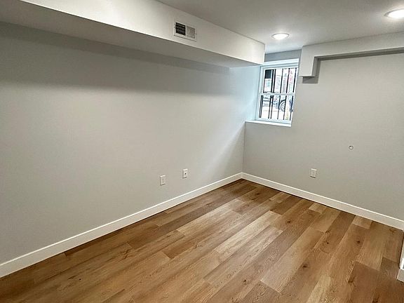 4th image of 903 N 43rd St #3-1-2