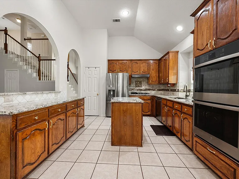 7700 Buccaneer Cir — Photo 14