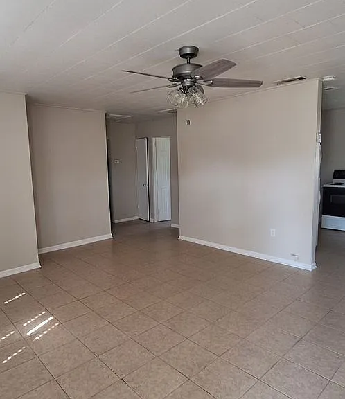 122 Laurel Oak St — Photo 6
