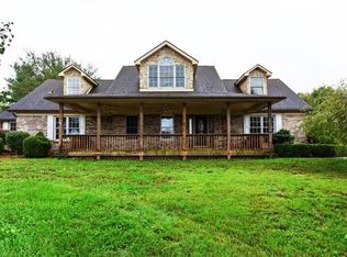 1811 Sullivan Ln, Bardstown, KY 40004