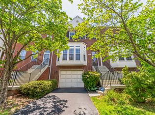 8907 Royal Astor Way, Fairfax, VA 22031
