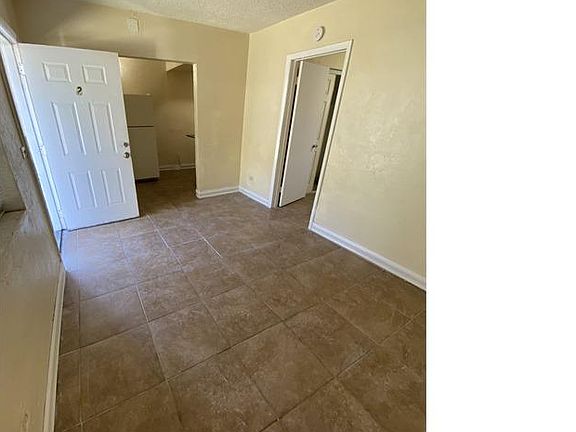 2nd image of 820 NW 70th St #10