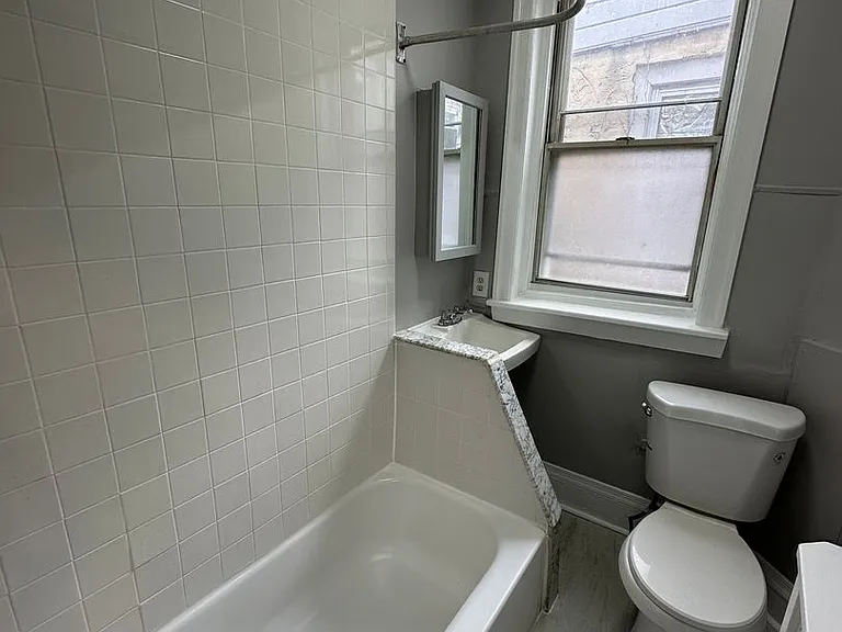 1345 S Taylor St — Photo 9