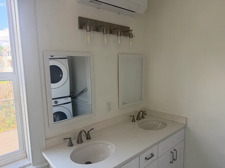 14 Downey Ave #1 — Photo 9