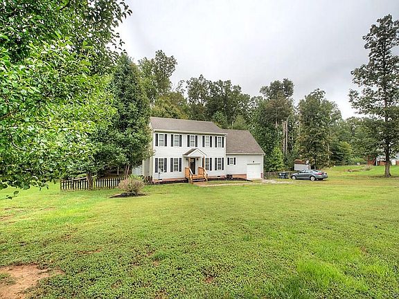 2nd image of 15609 Corte Castle Pl