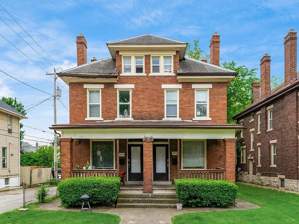 293 E 14th Ave