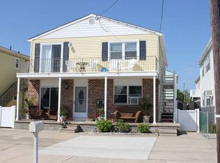 104 W Hollywood Ave, Wildwood Crest, NJ 08260