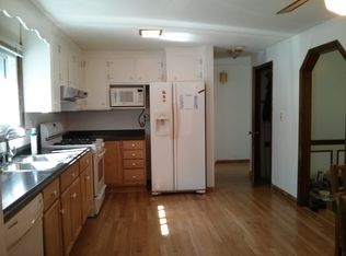 11 Piccadilly Cir, Chelmsford, MA 01824