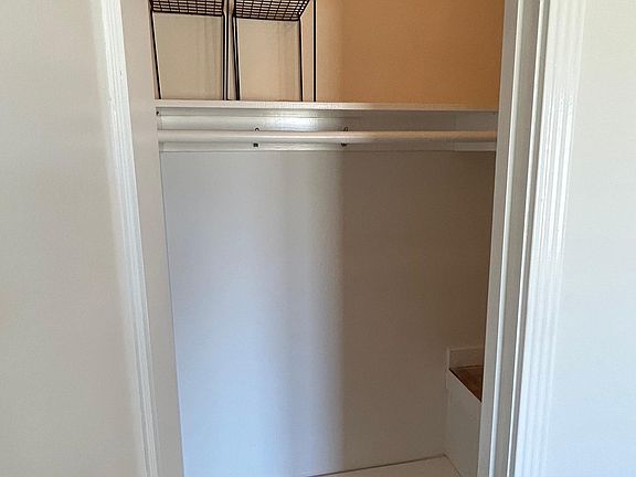 4th image of 464 N San Anselmo Ave #A
