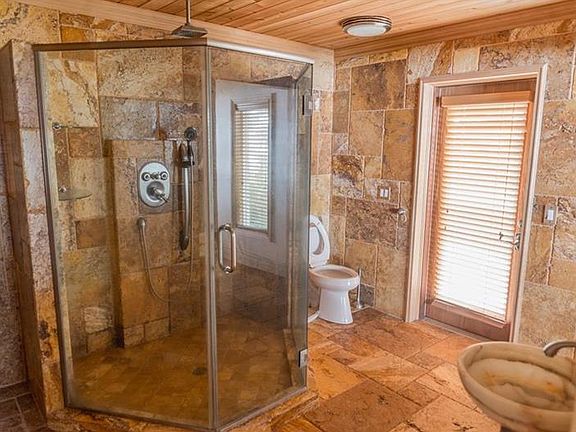 5th image of 1239 Wirts Point Dr