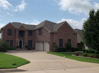 8113 Geranium Ln, Fort Worth, TX 76123