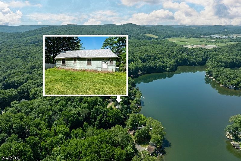 1st image of 19 Lake Grinnell Ln
