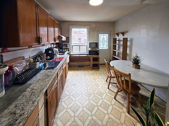 2nd image of 9 Saint Clarens Ave