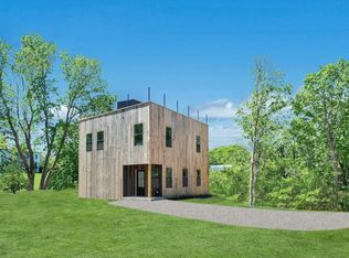 410 Aquaview Ave, East Marion, NY 11939