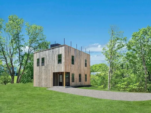 410 Aquaview Avenue, East Marion, NY 11939