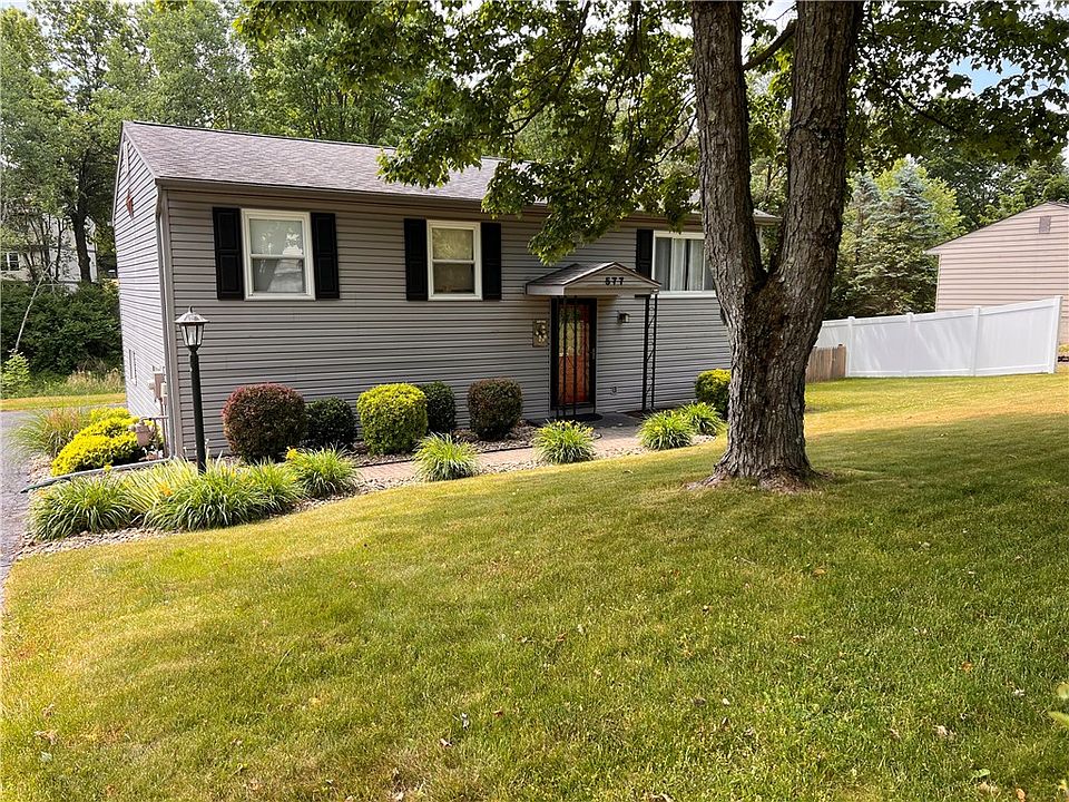 1st image of 577 Joan St