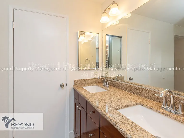 9316 Twin Trails Dr #104 — Photo 22