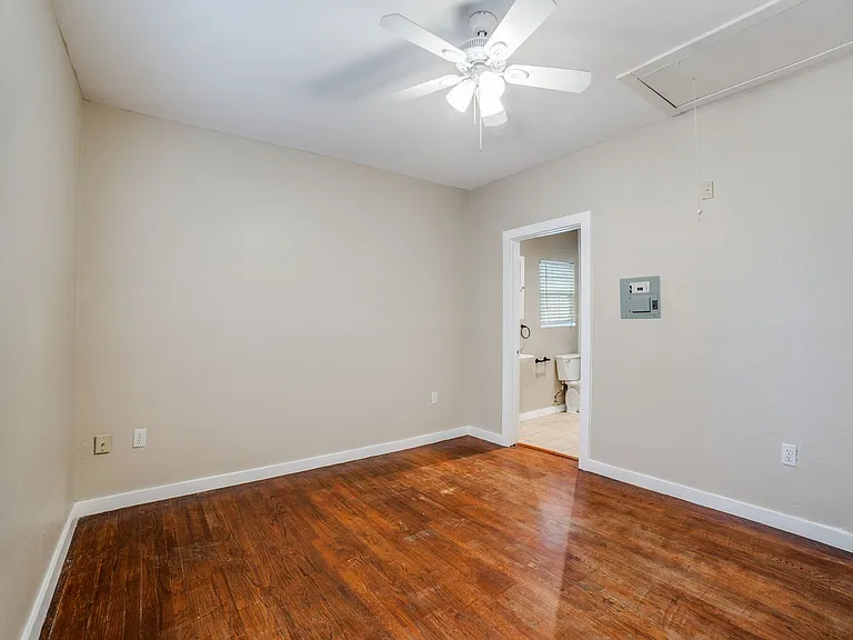 415 Kendall St — Photo 21